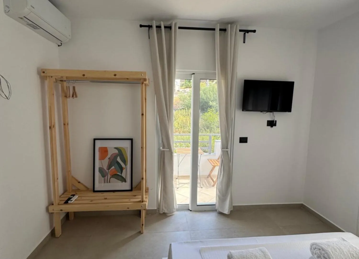 Aliko Residence - Sea View Sarande Apartment
