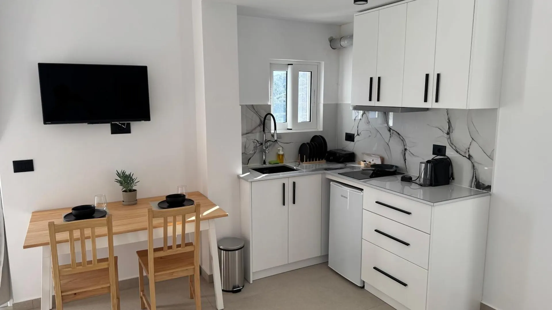 Apartment Aliko Residence - Sea View Sarande