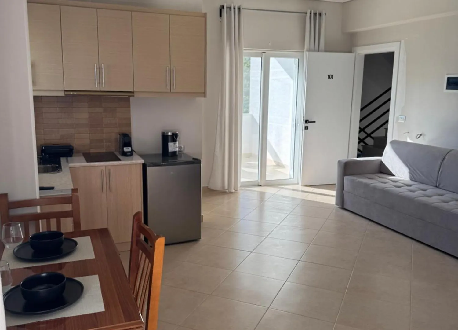 Aliko Residence - Sea View Sarande Apartment