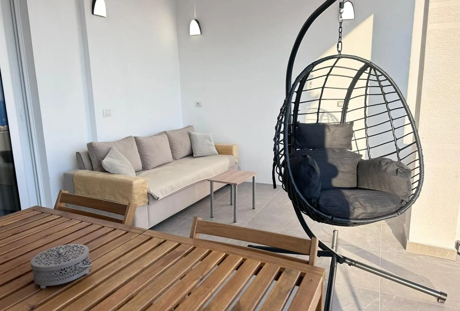 Aliko Residence - Sea View Sarande Apartment